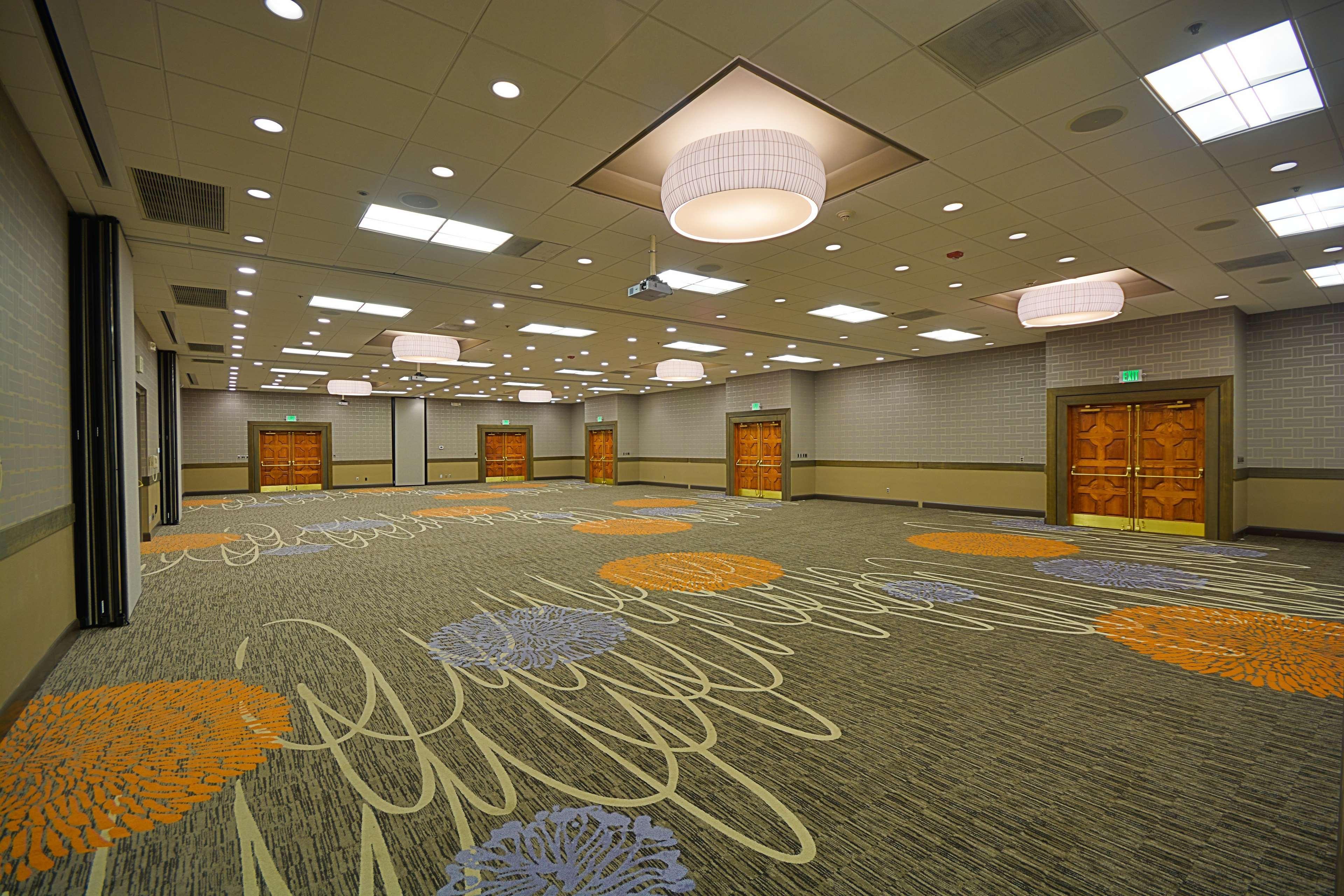 Embassy Suites By Hilton Denver Central Park Afaceri foto