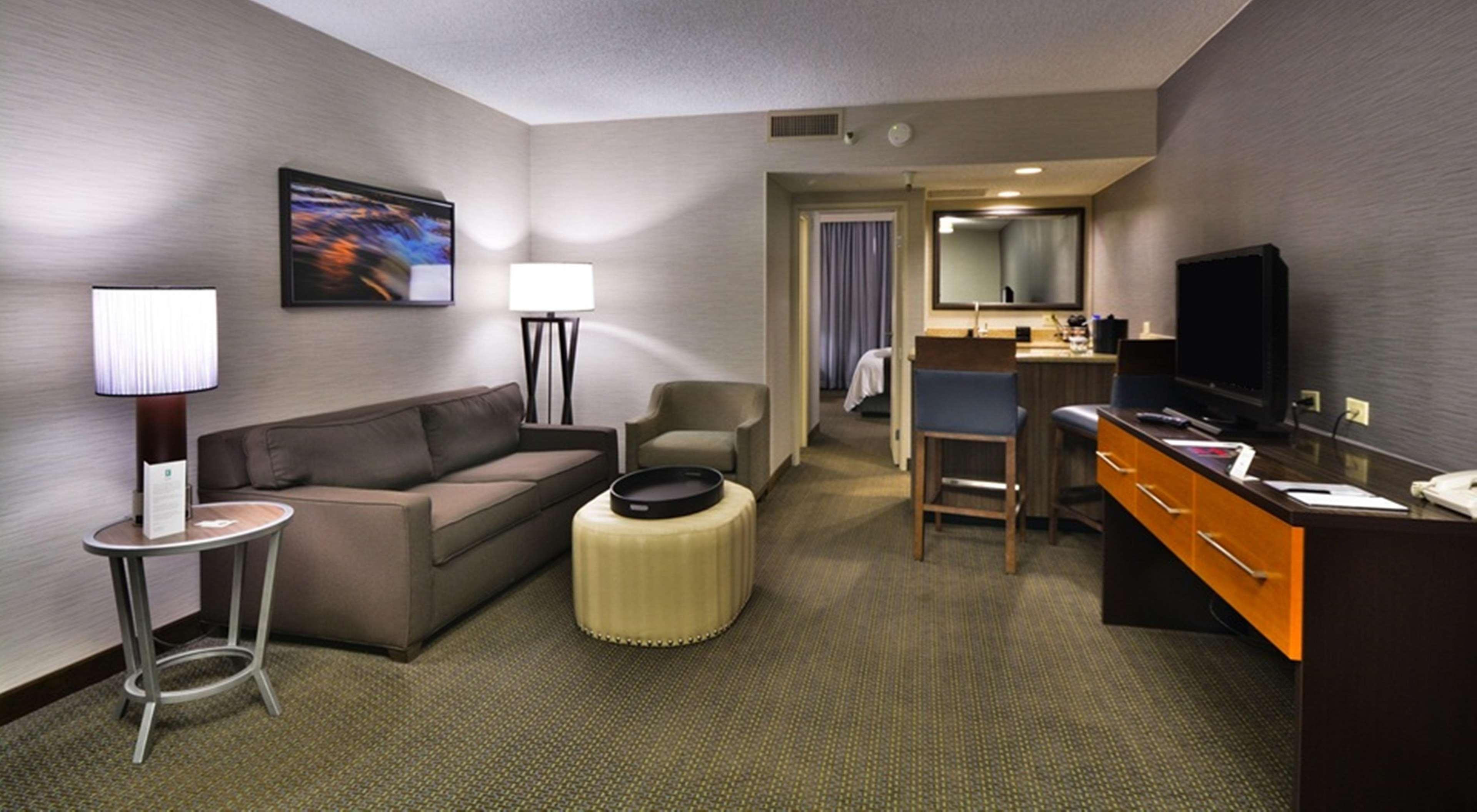 Embassy Suites By Hilton Denver Central Park Cameră foto